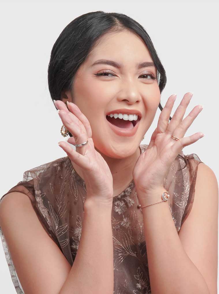 Client with a vocal feminization service in Quezon City