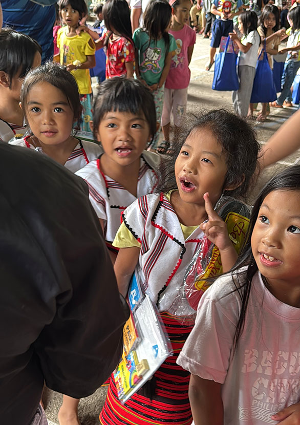 Kids Beneficiaries of Christmas in the Mountains Mt. Pulag