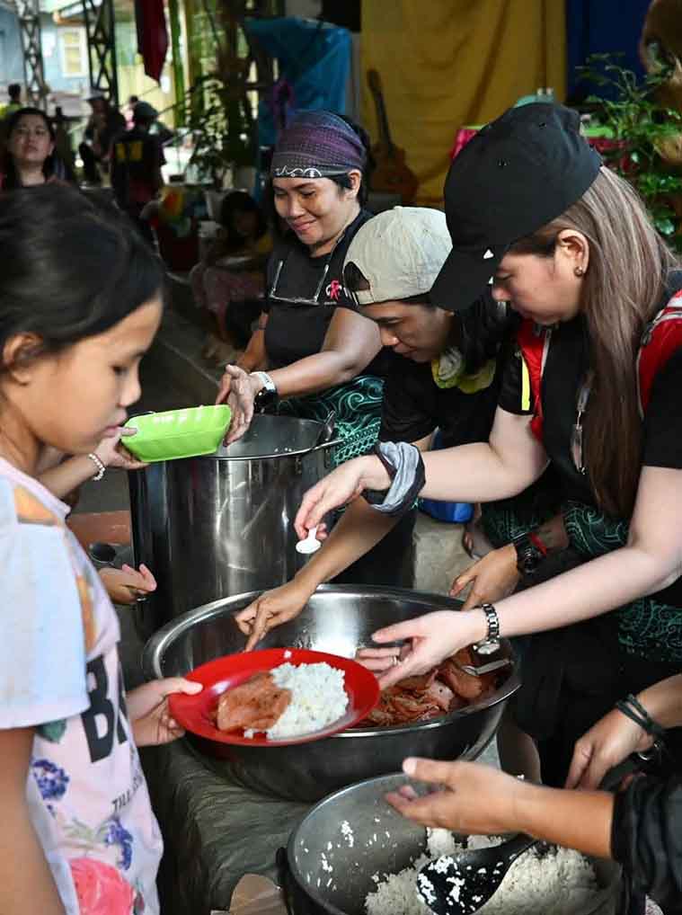 Dr. Joyce During Munting Kusina in Cambulo, Ifugao